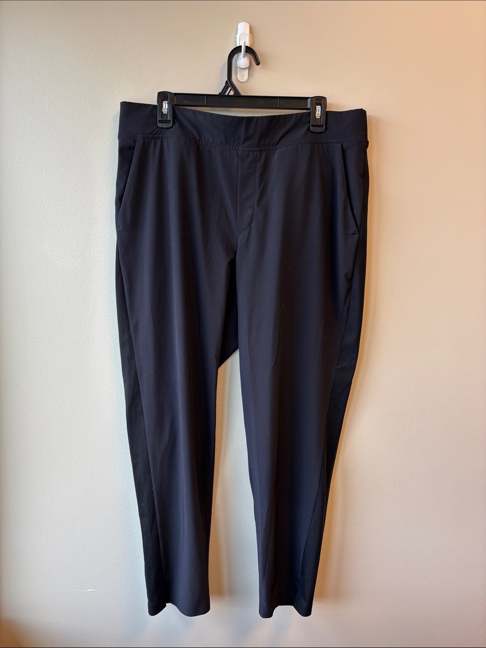Athleta Black Slim Jogger Pants